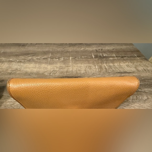 Tory Burch Carter Slim Crossbody, Tan - Picture 11 of 16